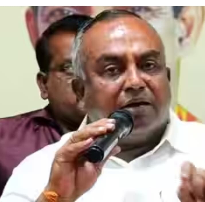 ಮೈಸೂರು ದಸರಾ ಇತಿಹಾಸದಲ್ಲೇ ಪ್ರಥಮ: ಸಿಎಂ ಪತ್ನಿಯಿಂದ ಪುಷ್ಪಾರ್ಚನೆಗೆ ಶಾಸಕ ಶ್ರೀವತ್ಸ ತೀವ್ರ ಆಕ್ಷೇಪ